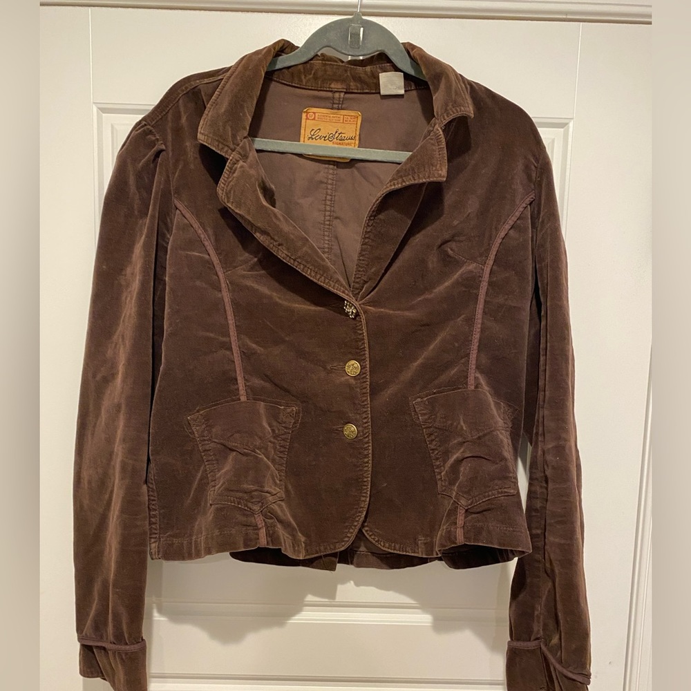 Levi Strauss velour blazer with intricate buttons. Size XL